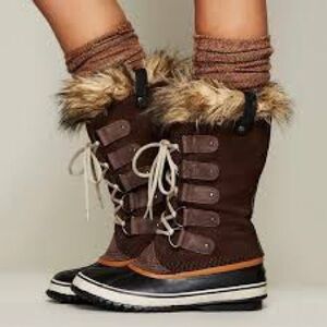 Sorel Dark Joan of Artic Brown Fur-Lined Winter Boots
